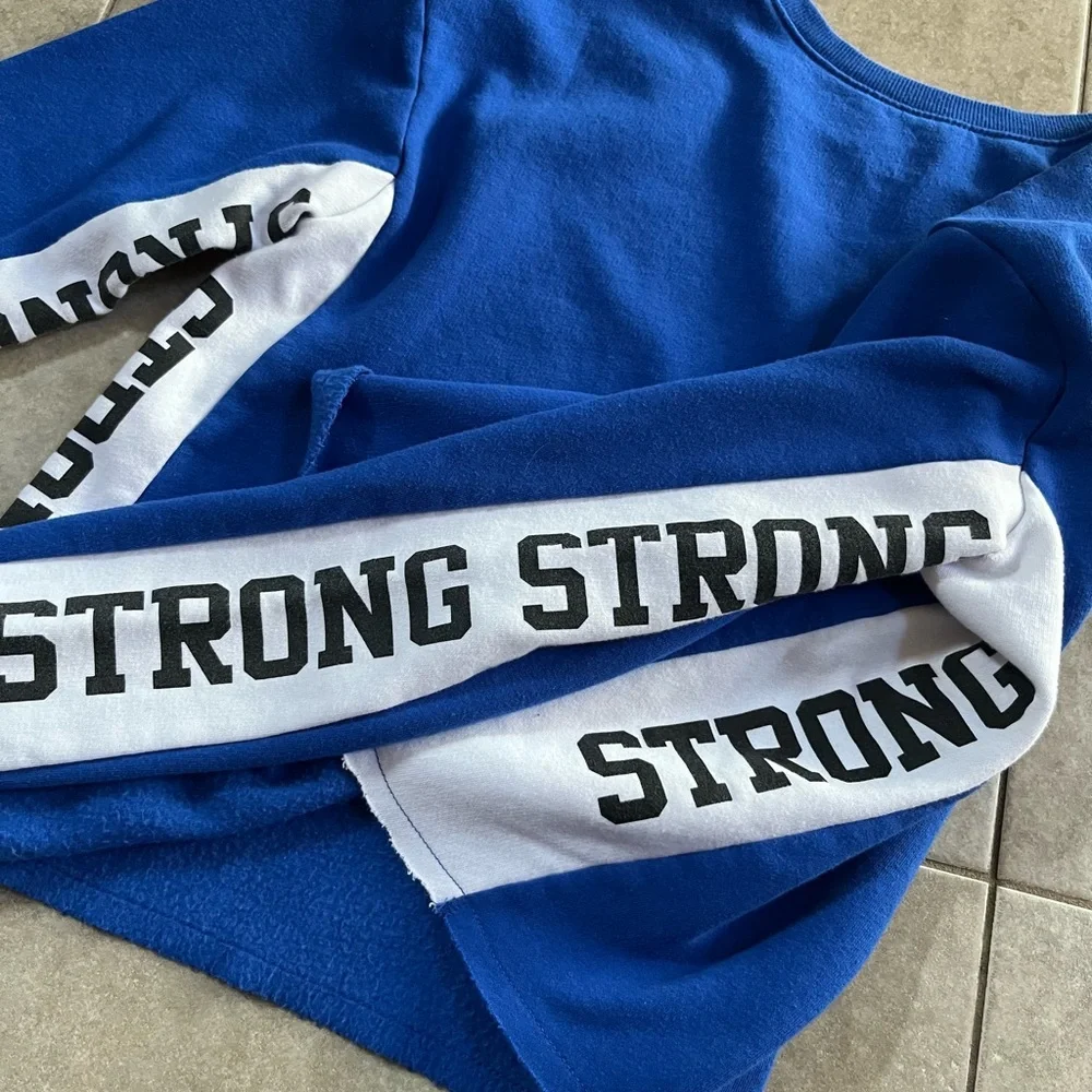 Justice Girls Cropped Sweatshirt, Size 18/20 Royal Blue STRONG